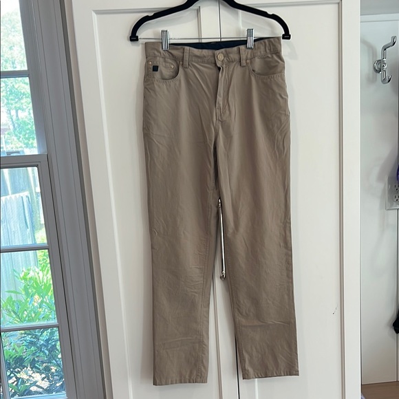 Vineyard Vines Tan On the Go Casual Chino Pants - Picture 1 of 5